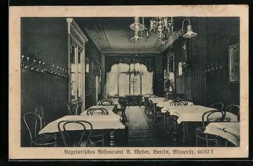 AK Berlin, Vegetarisches Restaurant v. U. Weber in der Mauerstr. 66 /67, Innenansicht