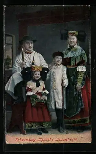AK Familie in Tracht aus Schaumburg-Lippe