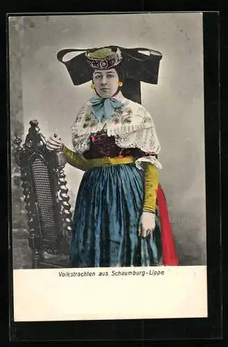 AK Mädchen in bunter Tracht