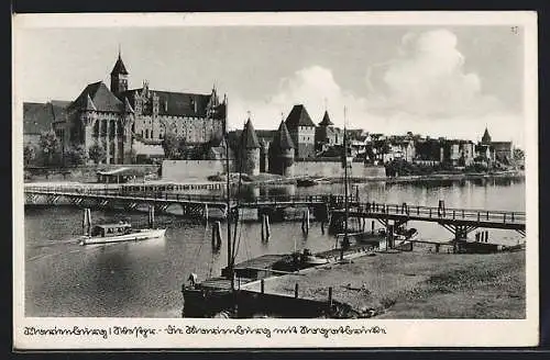AK Marienburg /Westpr., Uferseite mit Nogatbrücke