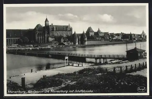 AK Marienburg, Ansicht der Burg mit Schiffsbrücke
