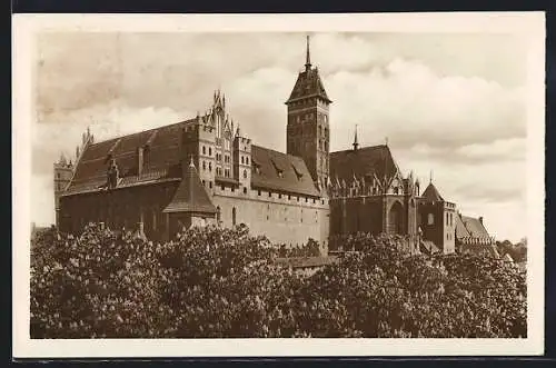 AK Marienburg, Hochschloss in der Südostansicht