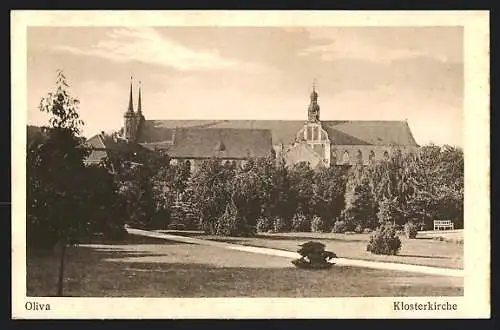 AK Oliva, Klosterkirche mit Parkanlage