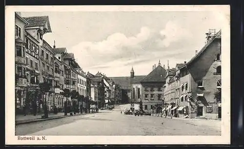 AK Rottweil a. N., Strassenpartie mit Drogerie