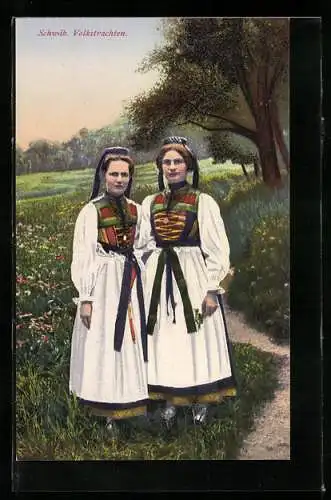 AK Zwei Frauen in schwäbischer Tracht auf einem Feldweg