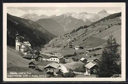 AK Navis /Tirol, Ortsansicht mit Kirche und Feldern