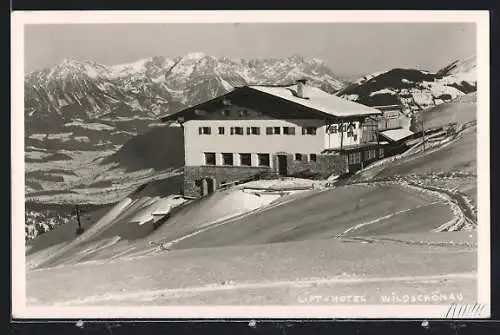 AK Wildschönau, Lift-Hotel im Schnee