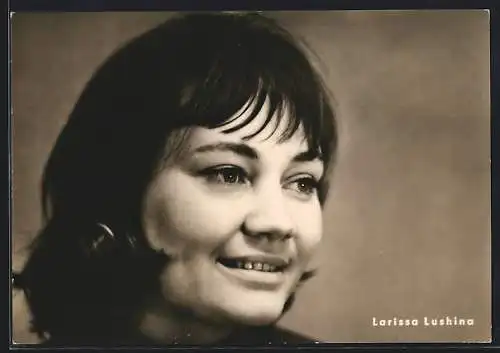 AK Portrait der Schauspielerin Larissa Lushina
