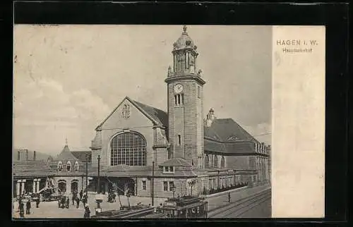 AK Hagen i. W., Hauptbahnhof mit Passanten