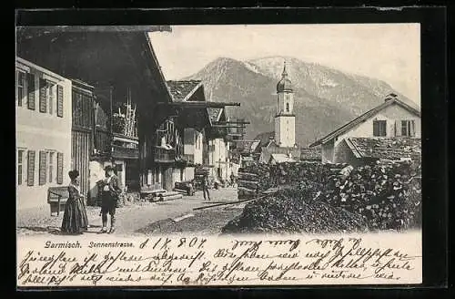 AK Garmisch, Sonnenstrasse mit Blick auf Kirche