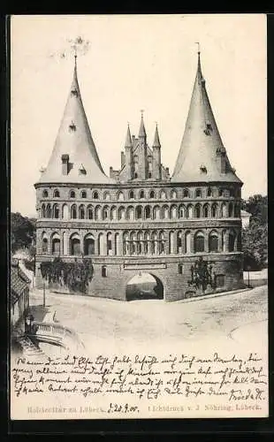 AK Lübeck, Holstentor mit Strassenpartie