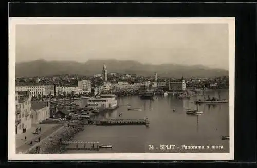 AK Split, Panorama s mora mit Booten