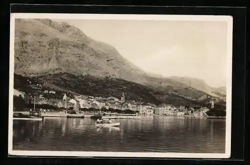 AK Makarska, Ortspanorama vom Wasser aus