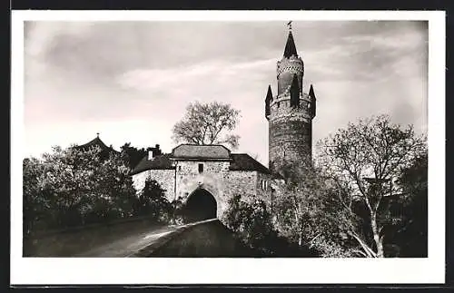 AK Friedberg i. H., Burgausgang mit Adolfsturm