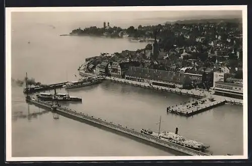 AK Friedrichshafen /Bodensee, Hafen mit Dampfern