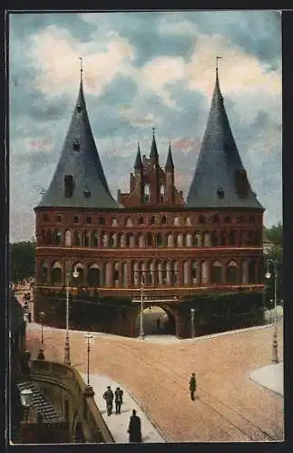 AK Lübeck, Holstentor von der Stadtseite