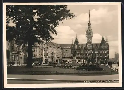 AK Elbing, Friedrich Wilhelm-Platz mit Turmgebäude