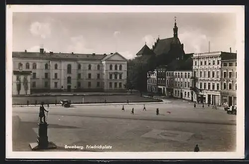 AK Bromberg, Friedrichplatz mit Denkmal aus der Vogelschau