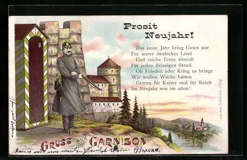 Lithographie Gruss aus der Garnision, deutscher Soldat mit Pickelhaube und Gewehr auf Wachposten