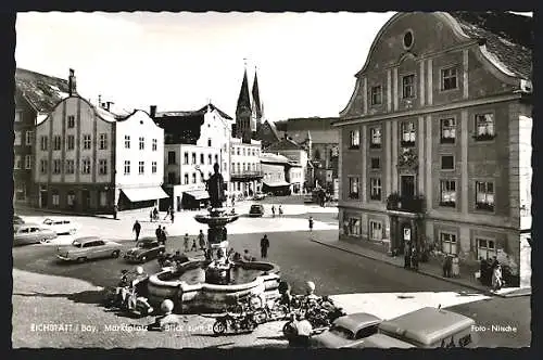 AK Eichstätt /Bay., Marktplatz mit Blick zum Dom