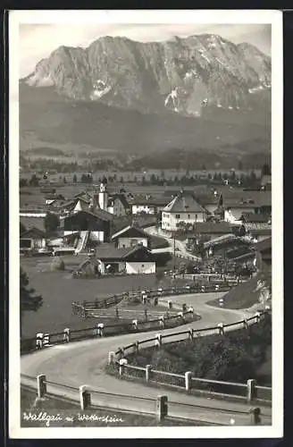 AK Wallgau, Ortsansicht mit Durchgangsstrasse und Wetterstein