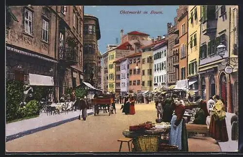 AK Bozen / Bolzano, Obstmarkt mit Marktständen