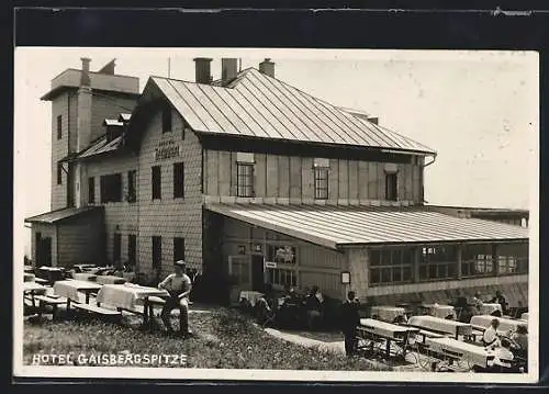 AK Salzburg, Das Hotel Gaisbergspitze mit Aussenbereich