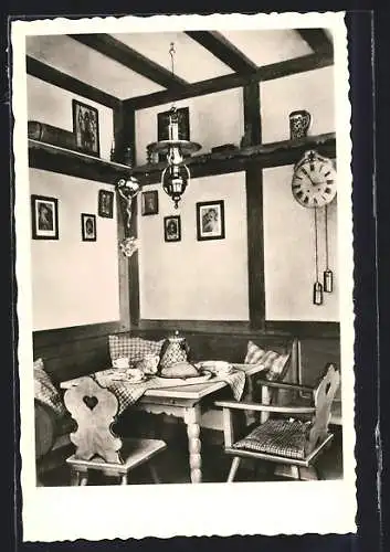 AK Falkenstein /Taunus, Restaurant und Wirtshaus Reichenbachtal, Innenansicht