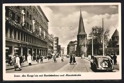 AK Essen, Am Burgplatz mit Baedekerhaus und Münsterkirche