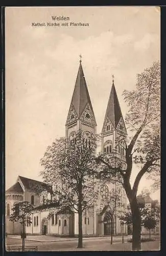 AK Weiden / Oberpfalz, Katholische Kirche mit Pfarrhaus