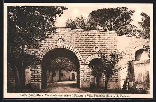 AK Castelgandolfo, Cavalcavia che unisce il Palazzo e Vila Pontificia all`ex Villa Barberini