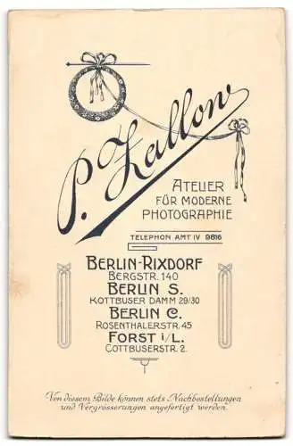 Fotografie P. Zallow, Berlin-Rixdorf, Bergstr. 140, Junges Paar in eleganter Kleidung