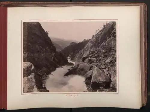 Fotoalbum mit 87 Fotografien, Ansicht Norwegen, K. Knudsen (Bergen), Kristiania, Schleuse (Strengen), Gletscher, Frankre