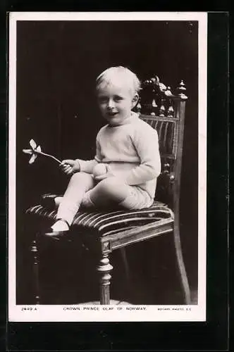 AK Crown Prince Olaf of Norway on a chair