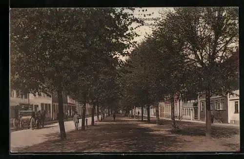 AK Schöppenstedt, Passanten in der Wilhelmstrasse