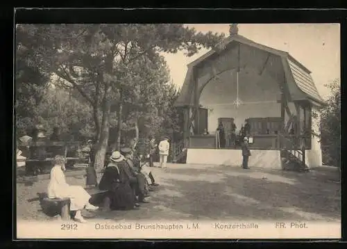 AK Brunshaupten i. M., Concerthalle mit Gästen