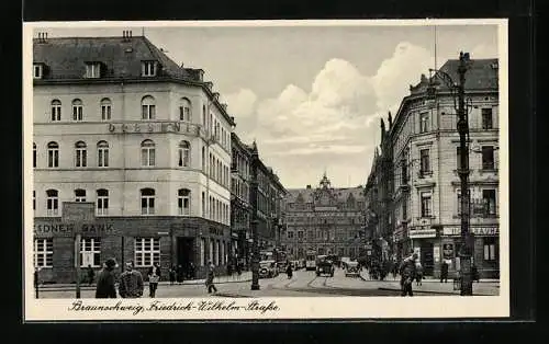 AK Braunschweig, Friedrich-Wilhelm-Strasse mit Dresdner Bank, Strassenbahn