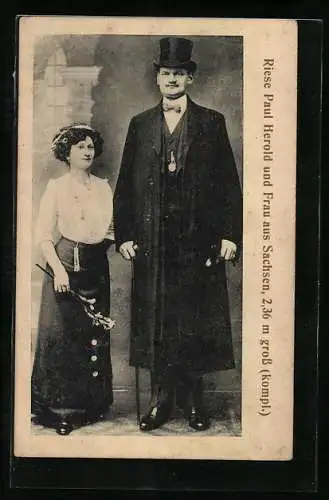AK Leipzig, 2,36 Meter grosser Riese Paul Herold und seine Frau