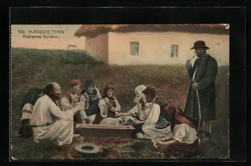 AK Russische Dorfleute in Tracht beim Essen