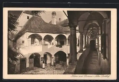 AK Krems a. d. Donau, Alter Posthof, Obere Landstrasse 32, mit Arkadengang