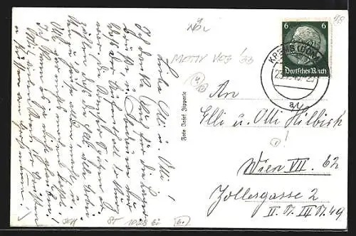 AK Krems a. d. Donau, Ortsansicht mit Trachtenträgerinnen