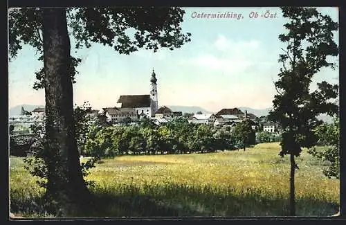 AK Ostermiething, Ortsansicht vom Waldrand aus