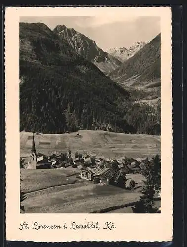 AK St. Lorenzen i. Lesachtal, Ortsansicht vor Bergpanorama