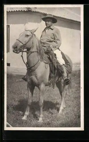 AK Südamerika, Einheimischer auf seinem Pferd
