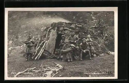 AK Tramsodalen, Lappegam, Samenfamilie vor Hütte