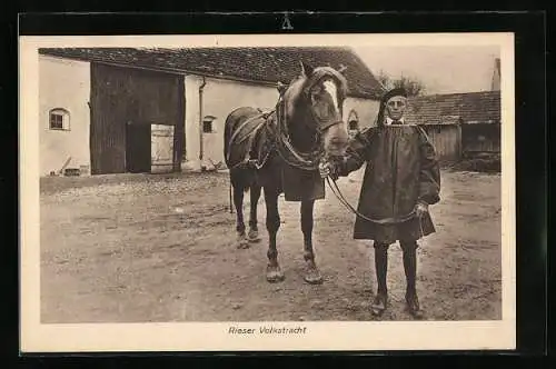 AK Mann in Rieser Volkstracht mit Pferd