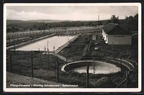 AK Pfalzgrafenweiler i. Württbg. Schwarzwald, Blick auf das Schwimmbad