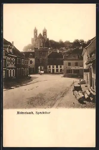 AK Altbreisach, Strassenpartie mit Specktor und Kirche