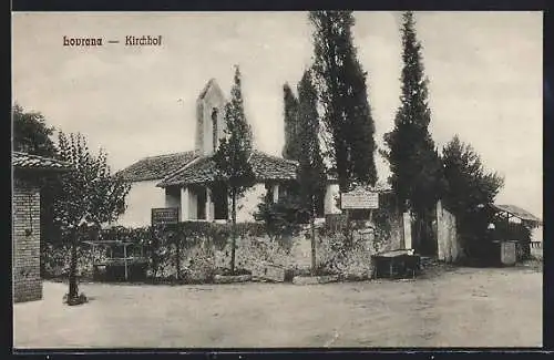 AK Lovrana, Kirchhof