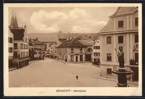 AK Eichstätt, Marktplatz mit Denkmal